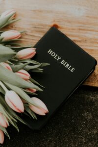 priscilla-du-preez-zXsZHJC5qYw-unsplash Priscilla Du Preez ZXsZHJC5qYw Unsplash 200x300